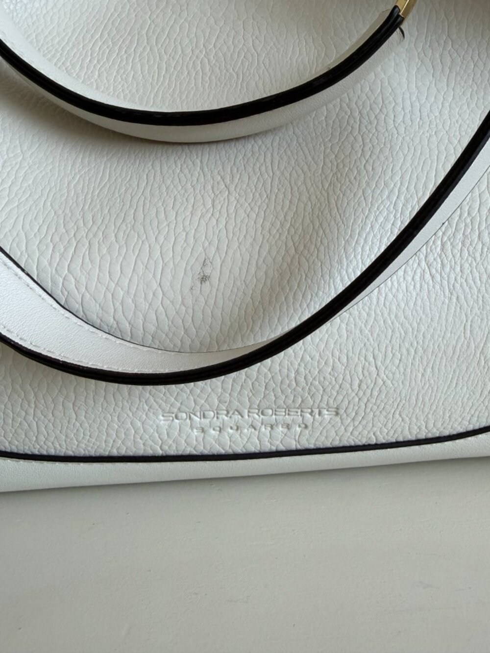 Sondra Roberts oversized tote creamy white luxe gold-tone hardware black trim - Picture 5 of 16
